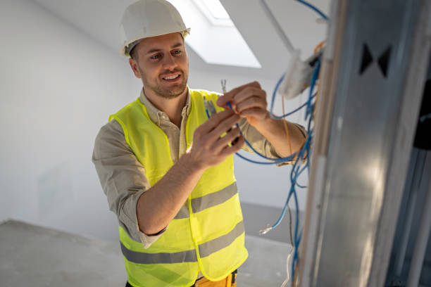 Best Licensed Electrician  in Maumelle, AR